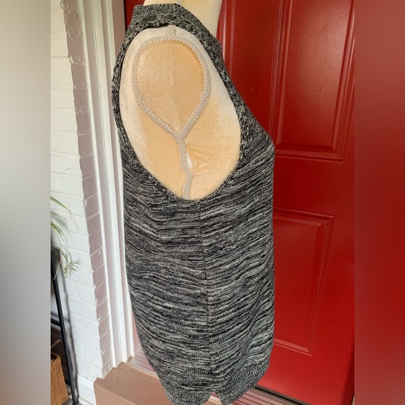 Gap brand tank top, black with some white - Picture 2 of 6